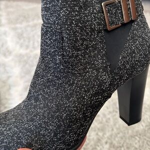 Kelly & Katie Textured Black Heeled Boots